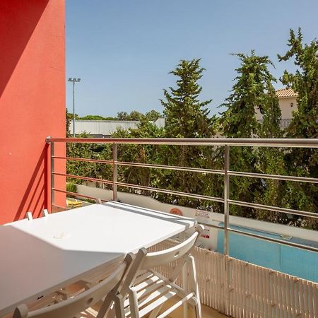 Luminous 2 Bdr Apartment W/Pool By Lovelystay อัลบูเฟรา ภายนอก รูปภาพ