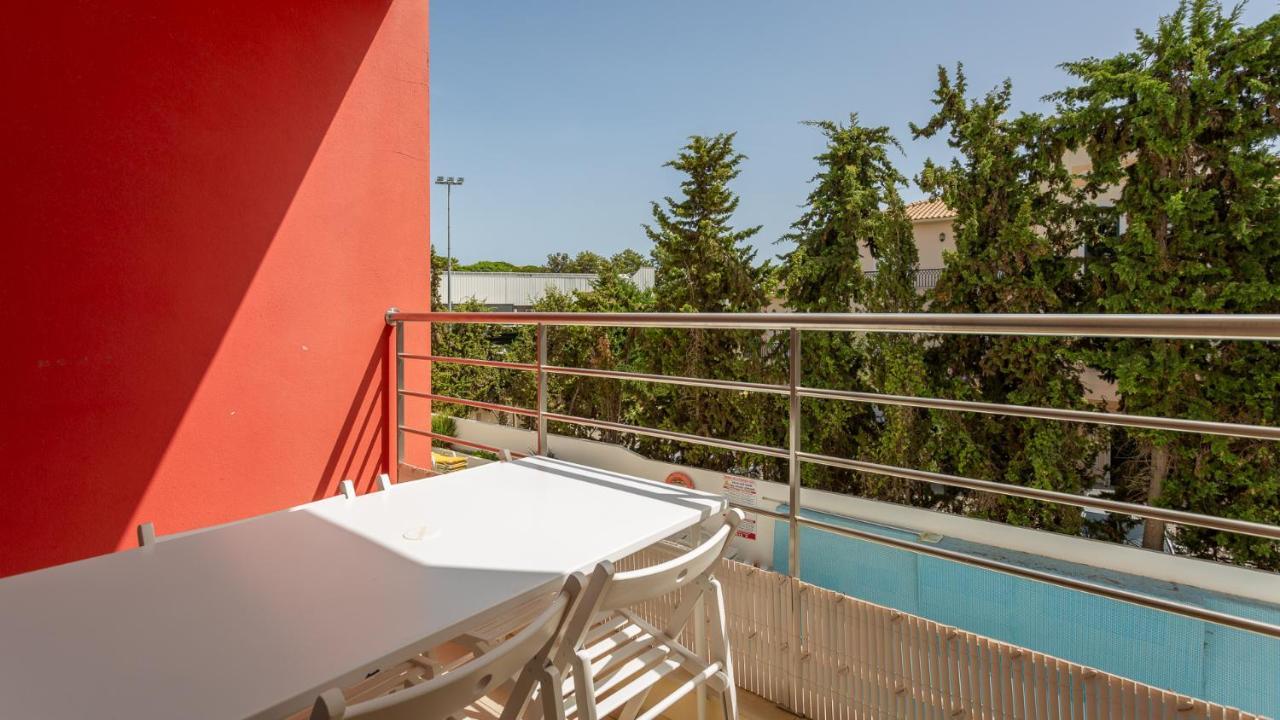 Luminous 2 Bdr Apartment W/Pool By Lovelystay อัลบูเฟรา ภายนอก รูปภาพ